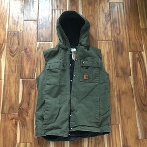 BNWT Carhartt Sherpa lined duck vest, Medium.
